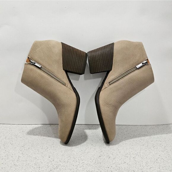 Lucky Brand booties, NWOT. Done in a taupe color. Size 8.5 - Picture 4 of 7